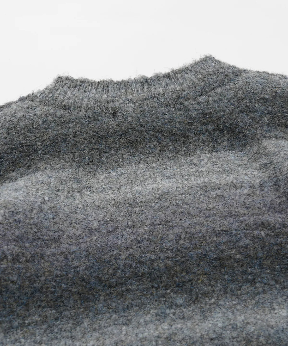 FrizmWorks Gradation Boucle Knit - Grey